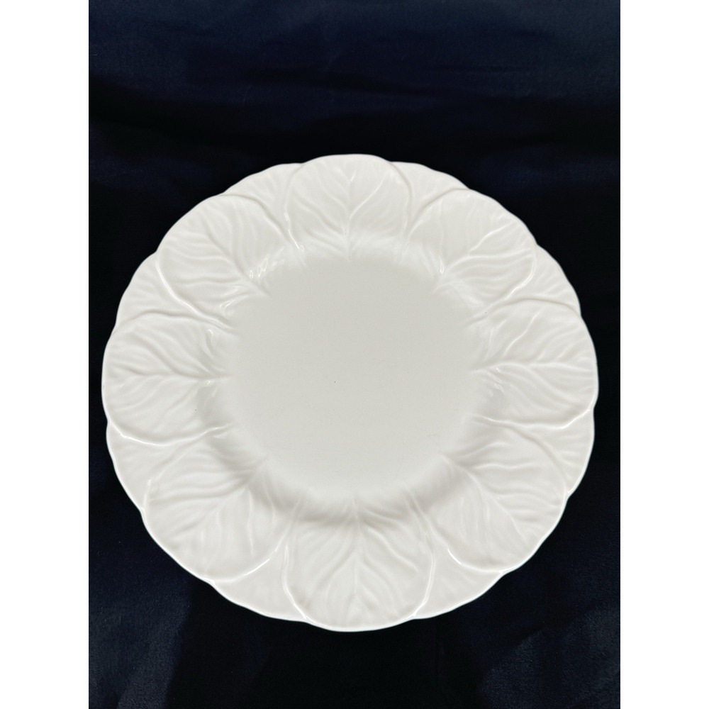 Coalport Countryware White Cabbage Leaf Bone China 10 7/8" Dinner Plate England